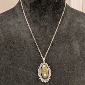 Pendant Chain Necklace 11.5"